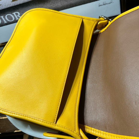 Coach limited Edirion Patricia Saddle Glove With Mickey Crossbody Banana… - Picture 8 of 15